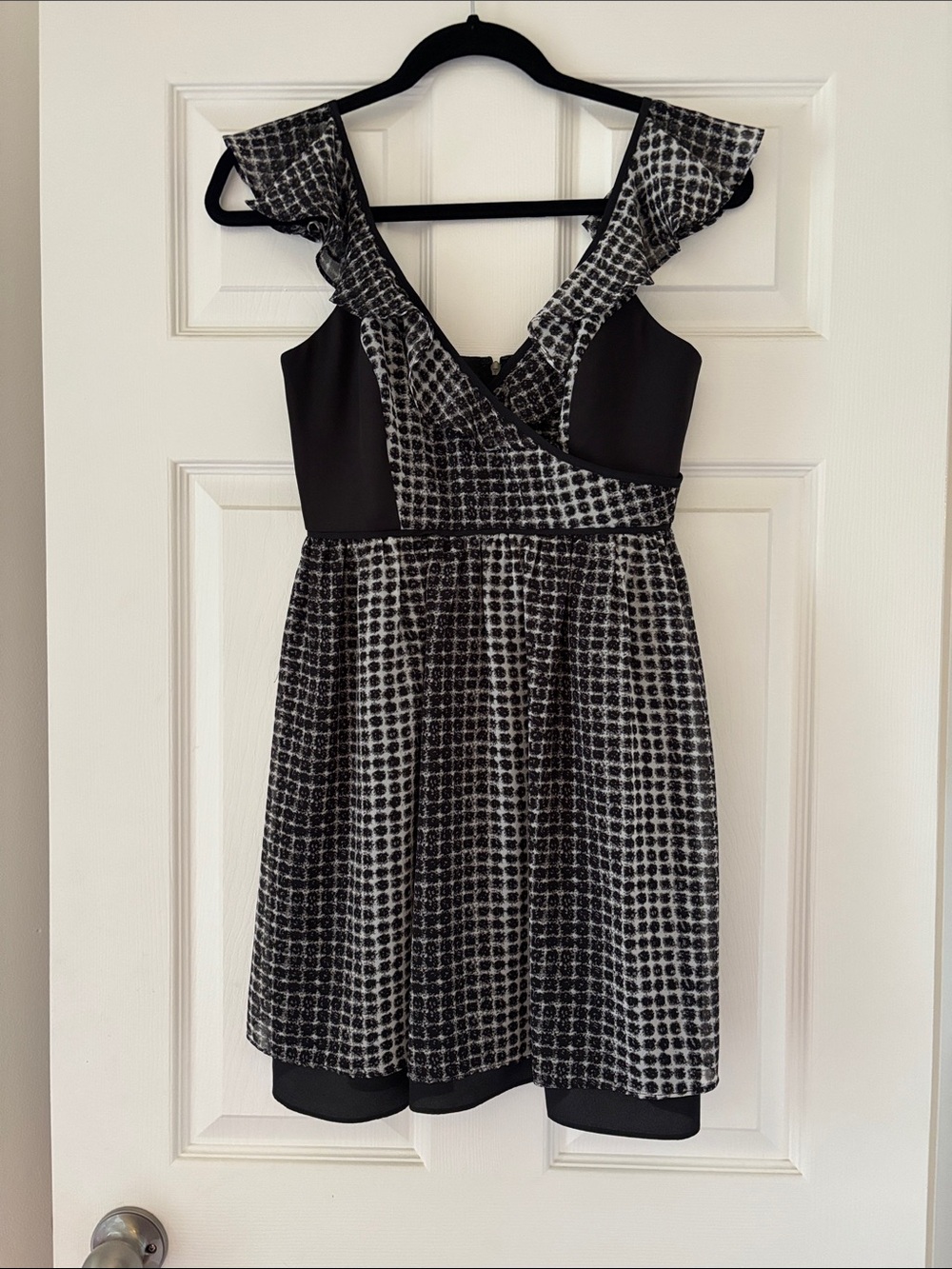 BCBGeneration Black and White Patterned V-Neck Dress